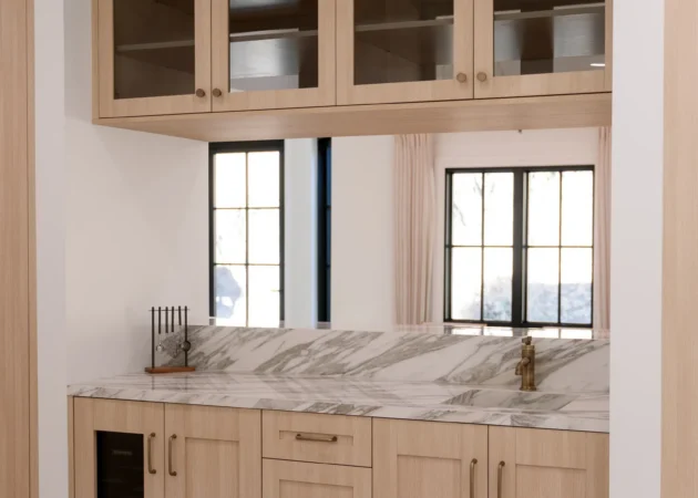 Coffee bar with glass-front upper cabinets, Bel Air Project by Home Deco