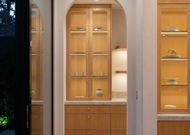 Arched glass-front cabinet with interior lighting, Dickens Project by Home Deco
