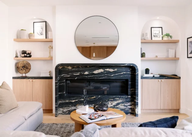 Living room built-ins flanking the fireplace, Sancola Project by Home Deco