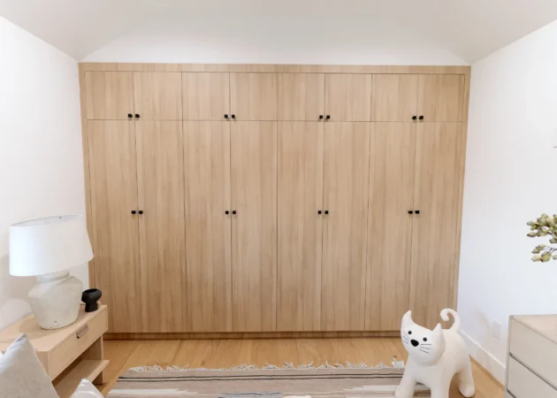 Bedroom wardrobe wall, Wilson Project by Home Deco